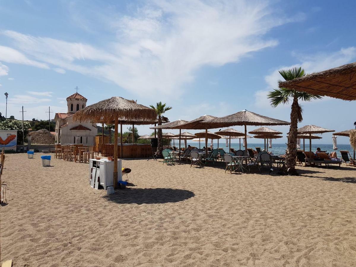 Studio On The Beach With Private Garden アギア・トリアダ エクステリア 写真